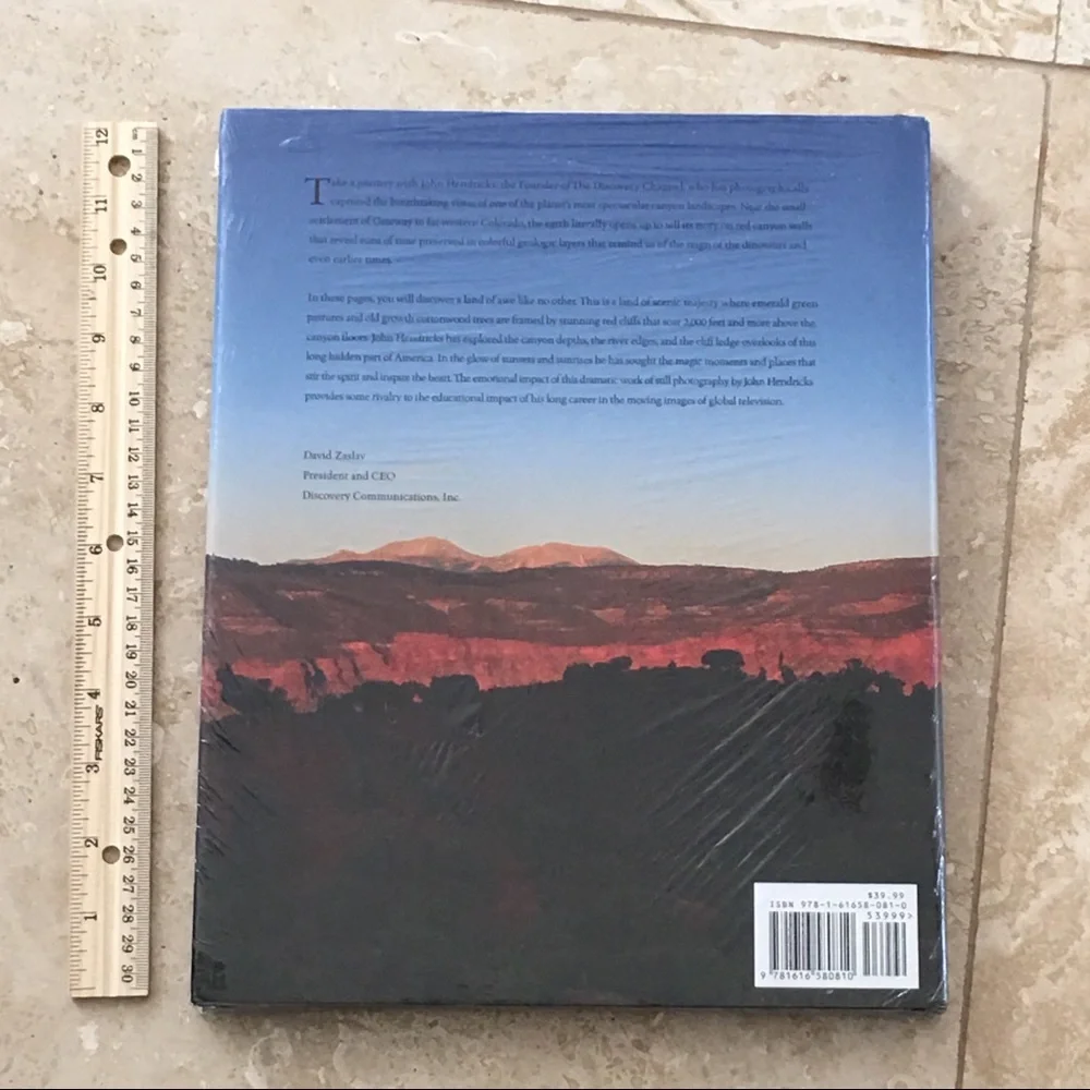 NWT The Canyons of Gateway Hardcover Book